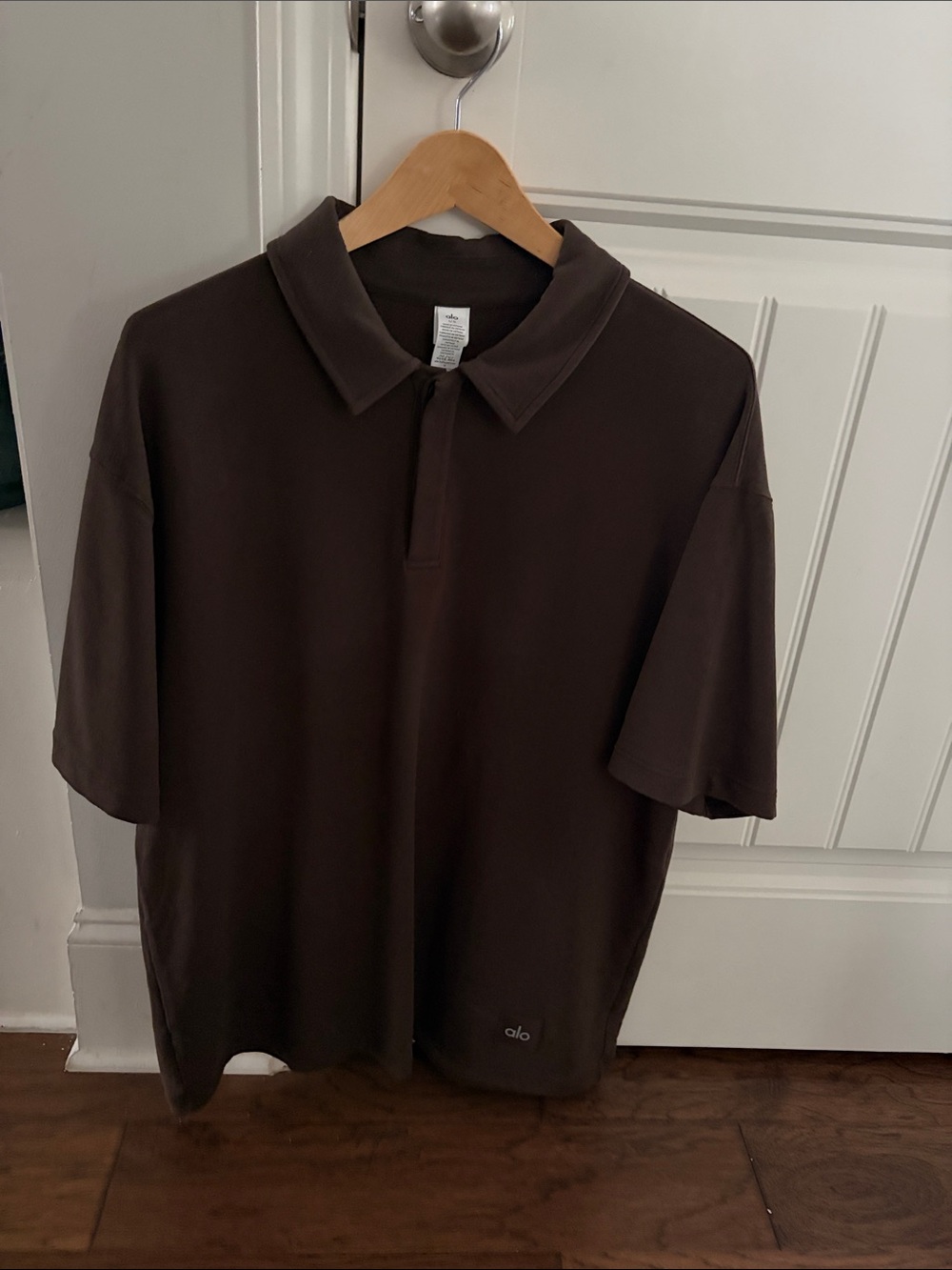 ALO Yoga Men’s Espresso Brown Polo L
